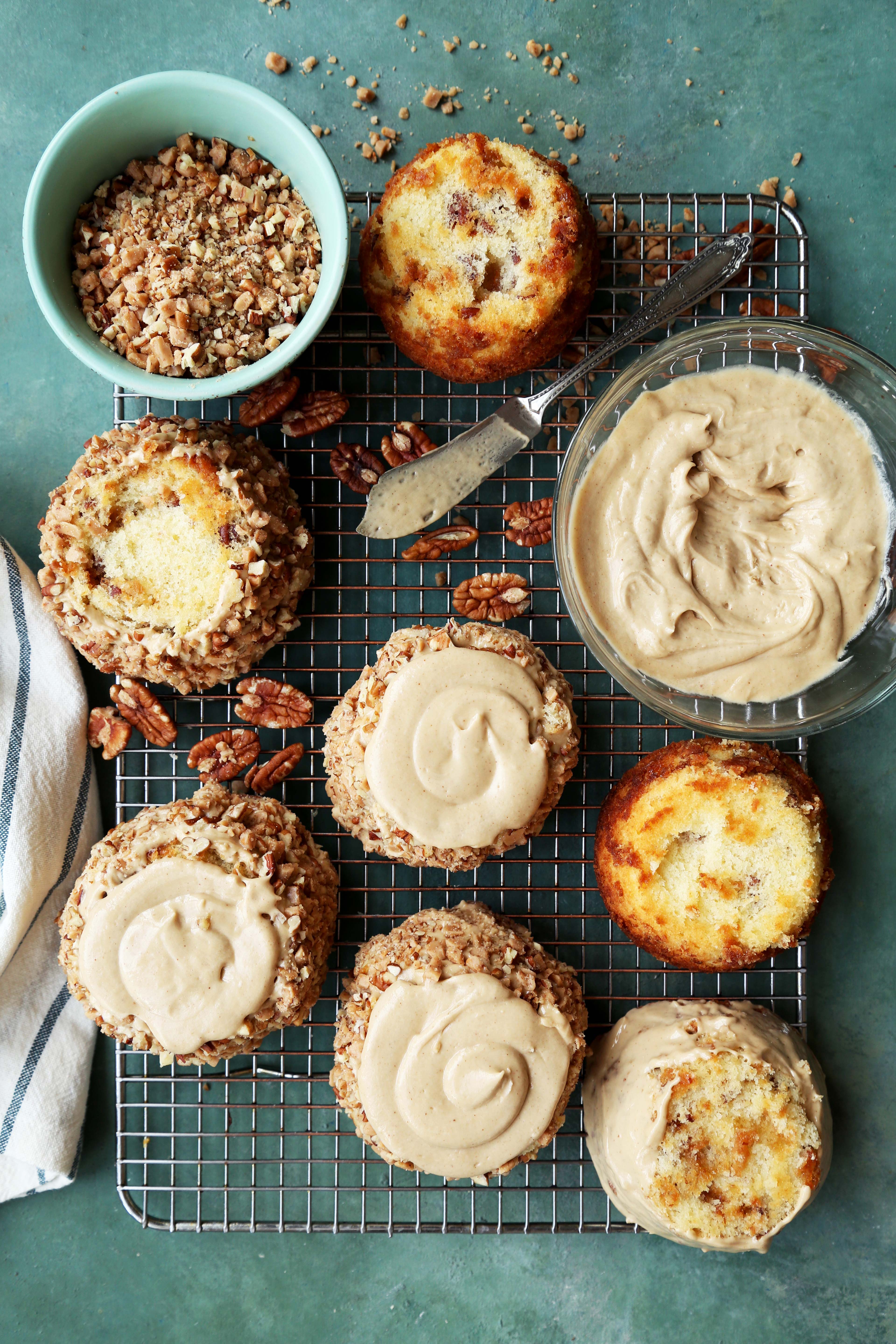 Butter Pecan Mini Cakes