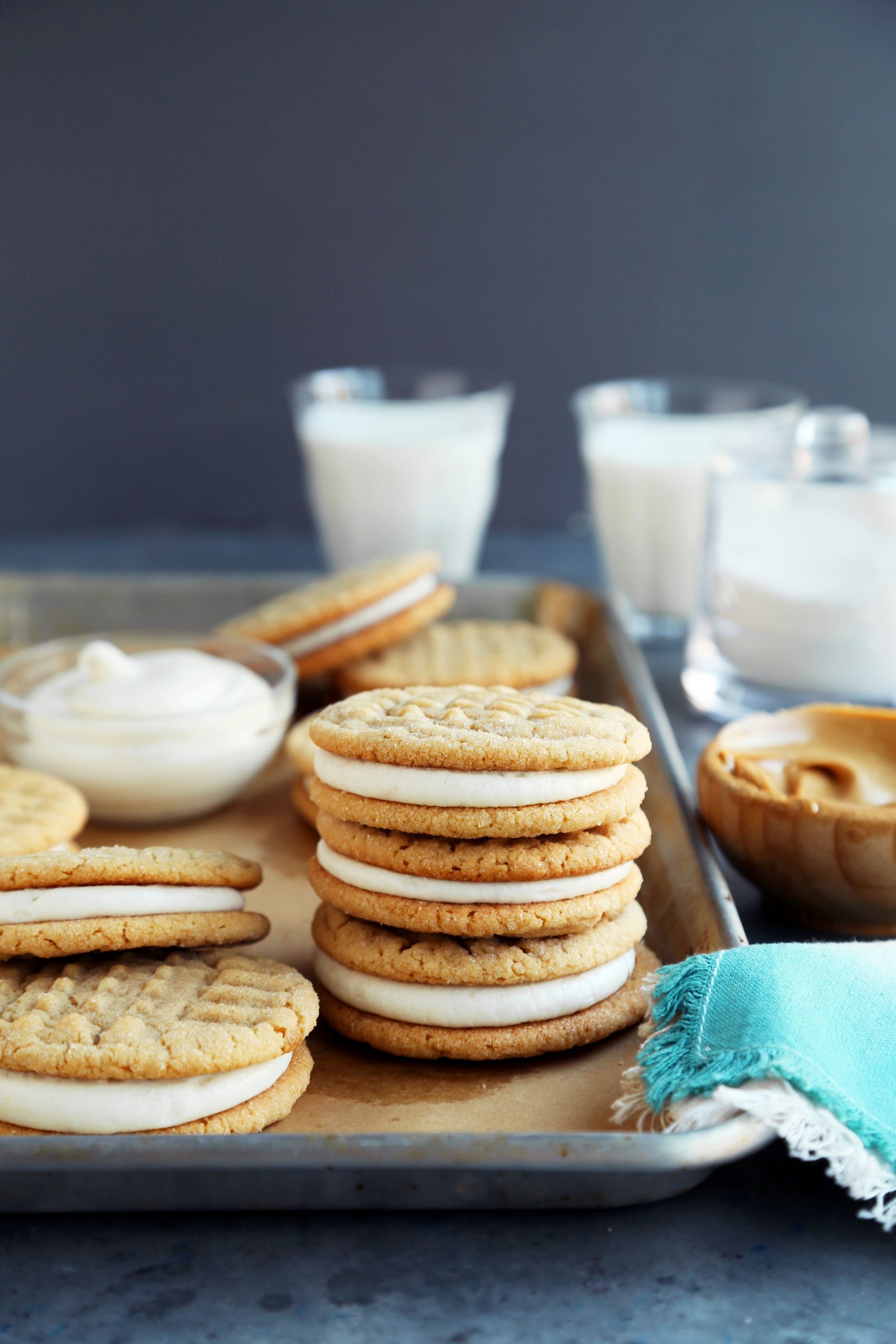 Peanut Butter Banana Cookie Sandwiches